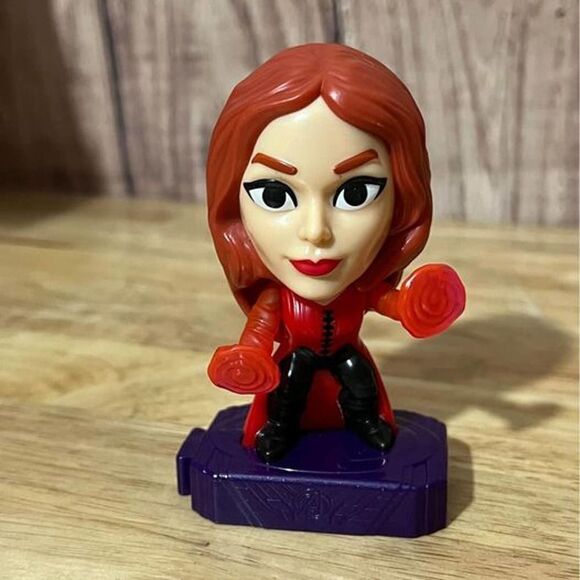 2020 Marvel Studios Heroes #4 Scarlet Witch McDonald's Happy Meal Toy - Picture 1 of 6